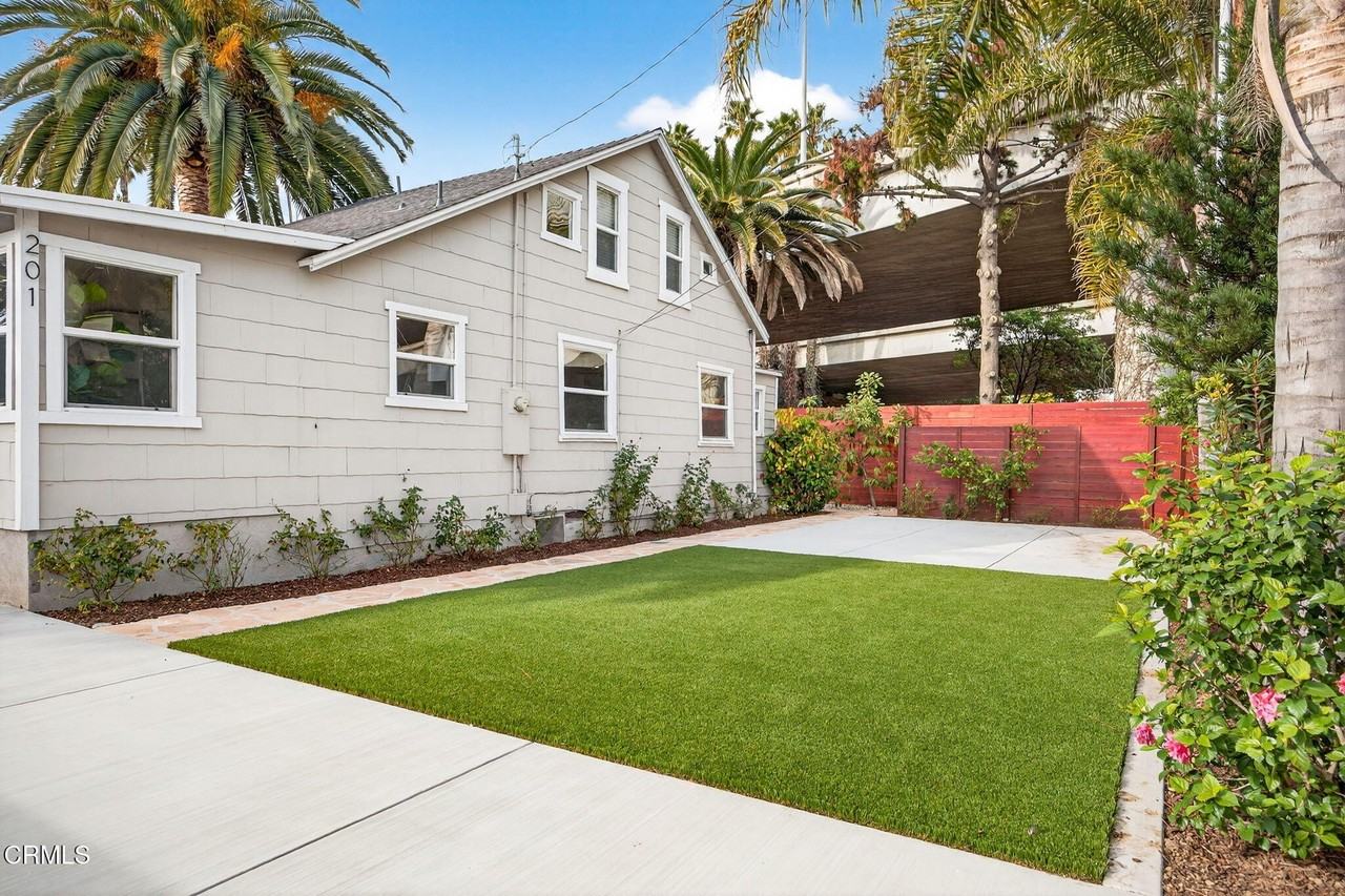 201 S Olive St - Photo 3 of 40