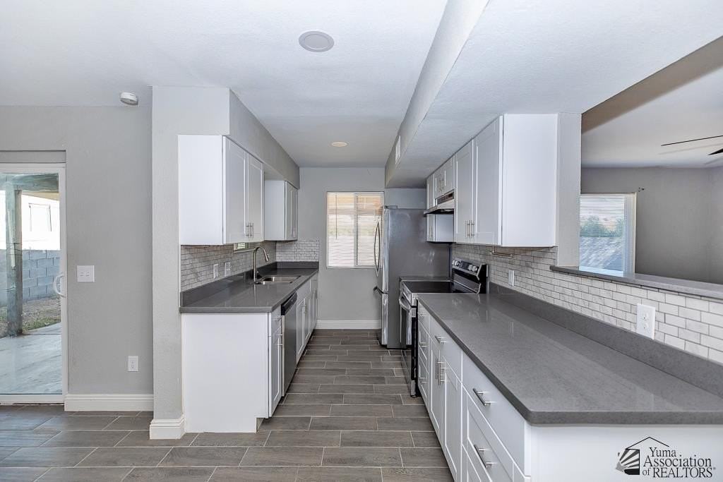 2829 S 17th Ave - Photo 5 of 15