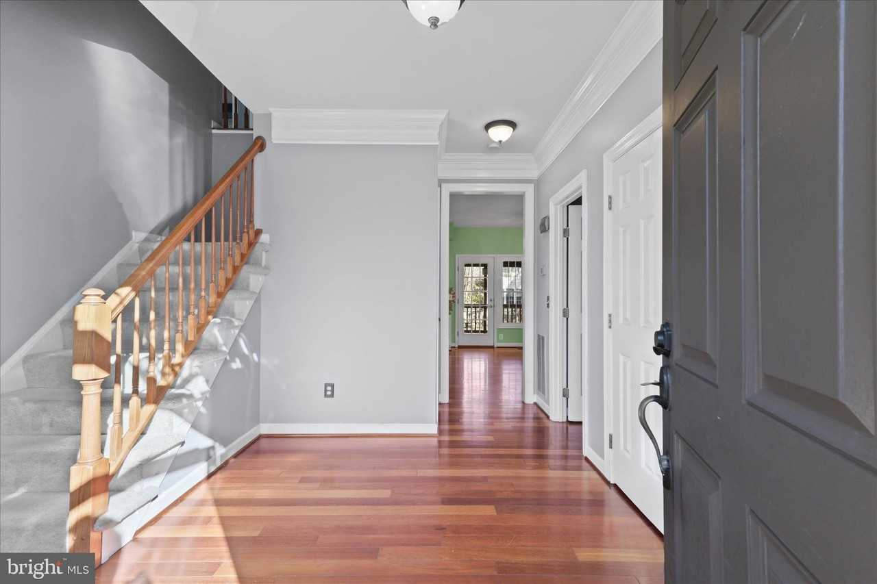 43312 Hagen Ct - Photo 5 of 50