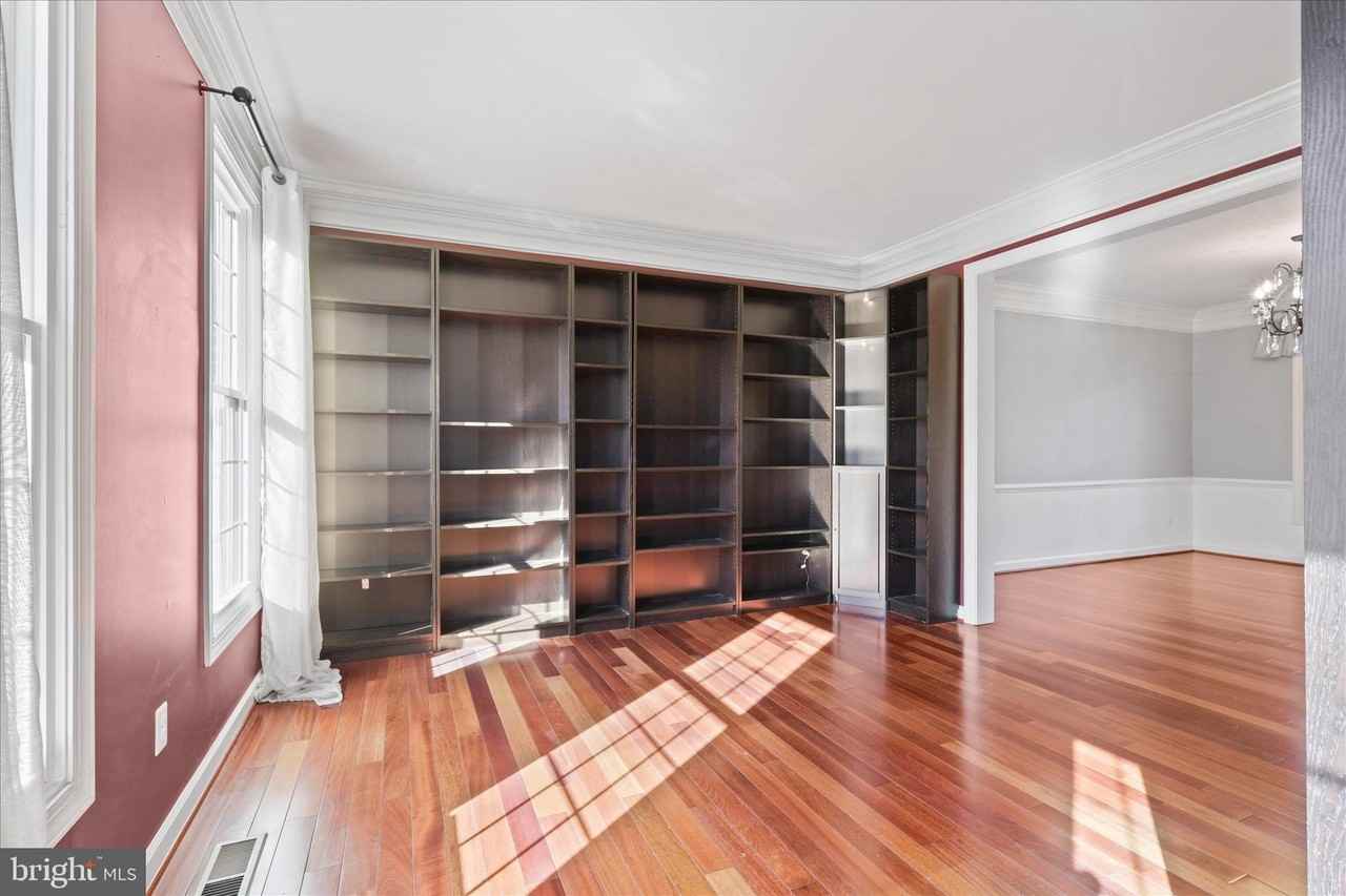 43312 Hagen Ct - Photo 7 of 50