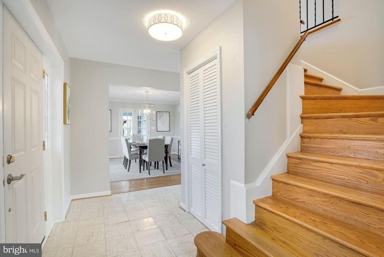 9129 Leghorn Pl - Photo 4 of 50