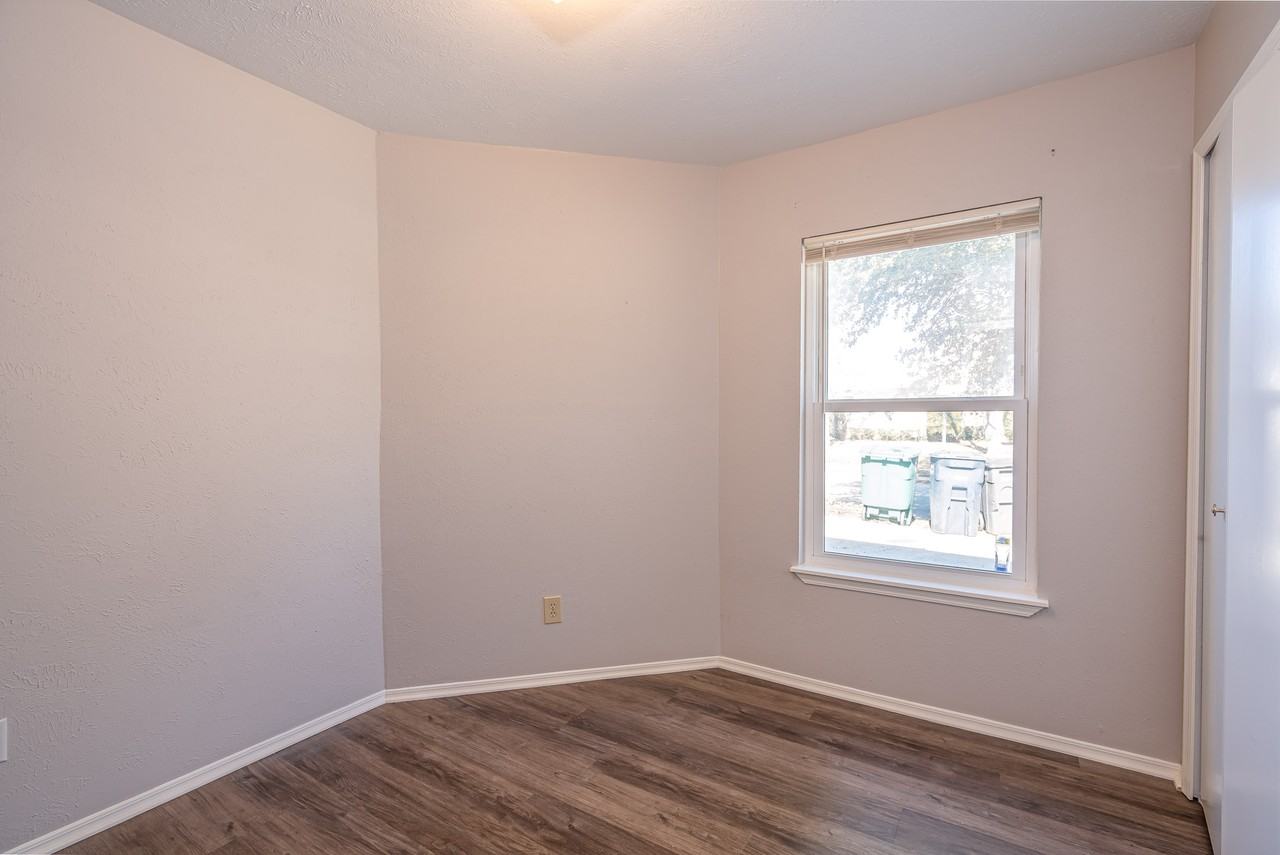 2911 Forest Creek Dr - Photo 5 of 31