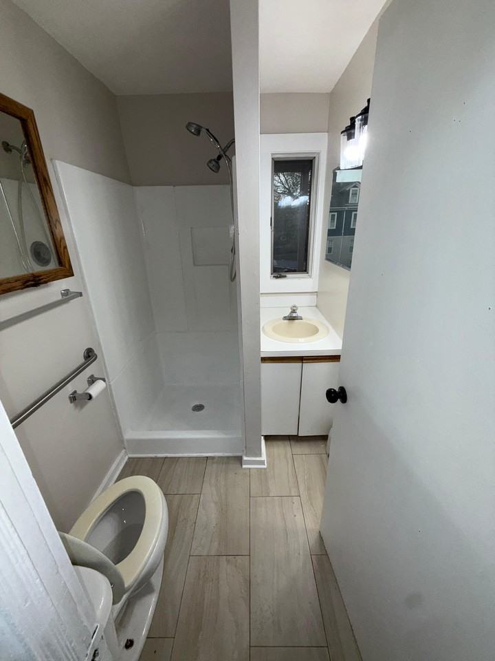 57 Ferry St #1 - Photo 5 of 11