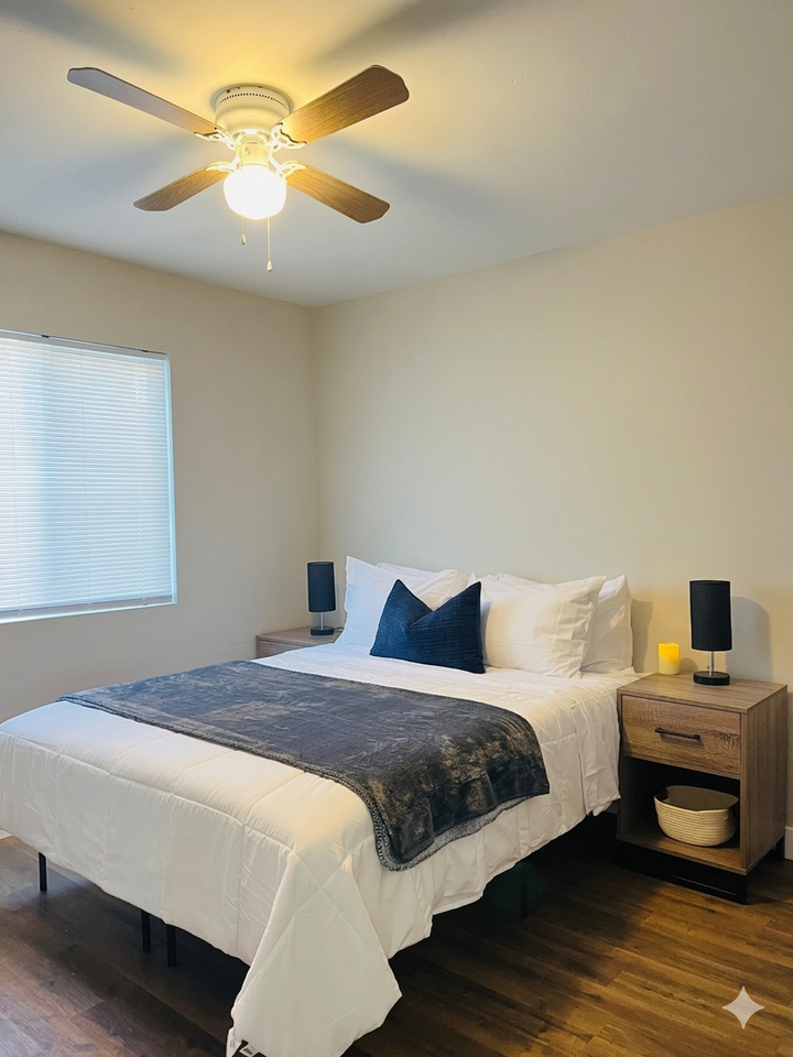 3410 Chamoune Ave #B - Photo 5 of 16