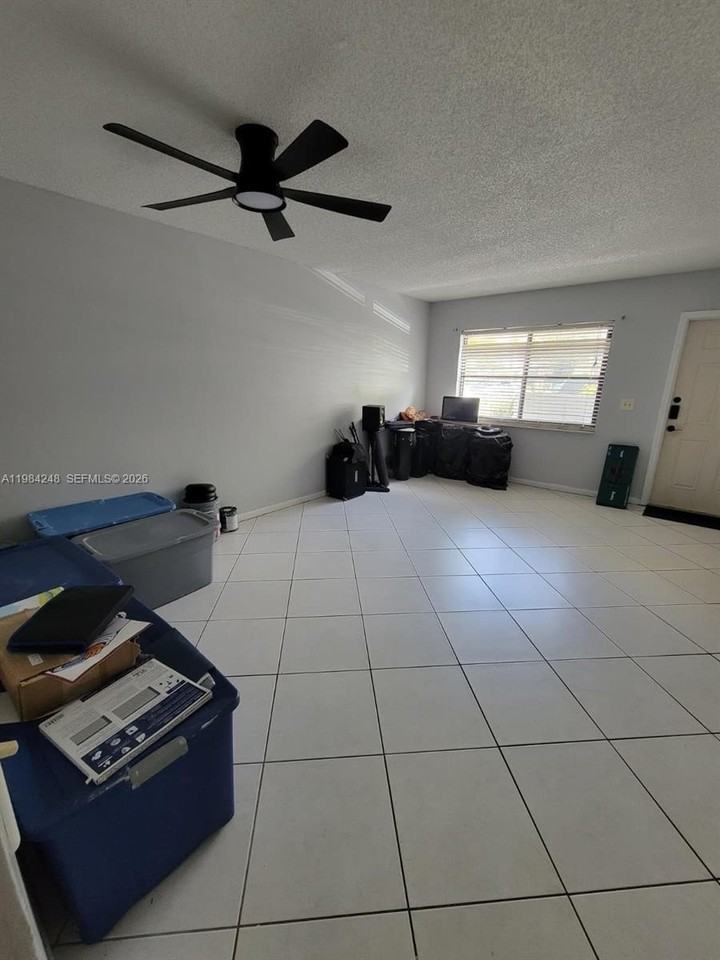 9787 Riverside Dr #62-4 - Photo 2 of 31