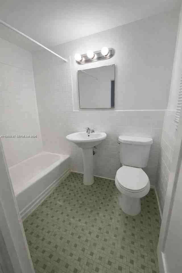 7921 West Dr #2 - Photo 4 of 8