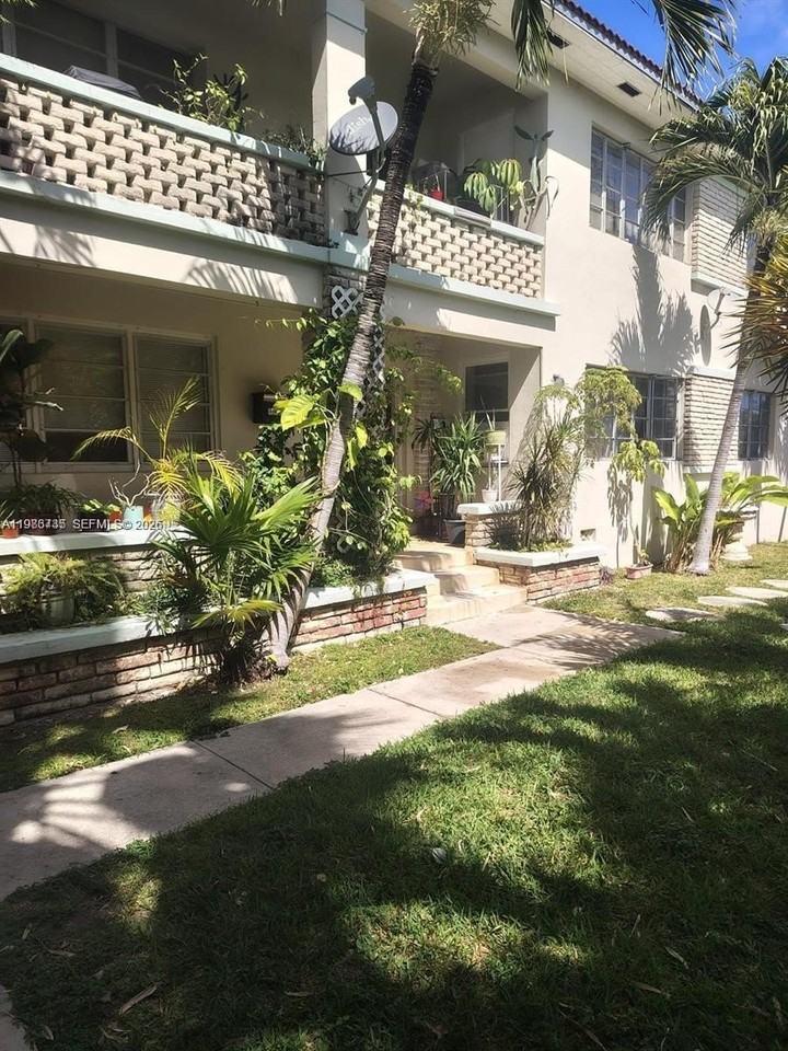 7921 West Dr #2 - Photo 6 of 8