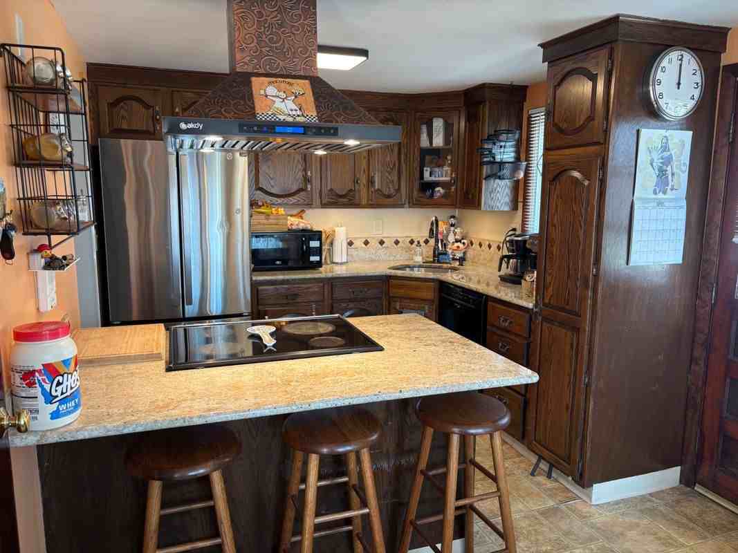 82 Parker Ave - Photo 5 of 16