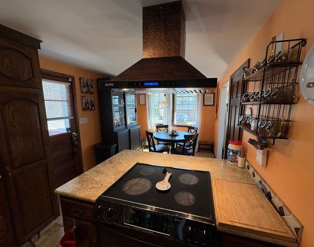 82 Parker Ave - Photo 6 of 16