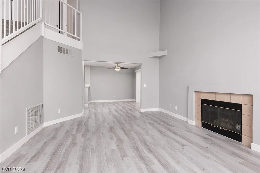 8437 Majestic View Ave - Photo 3 of 22