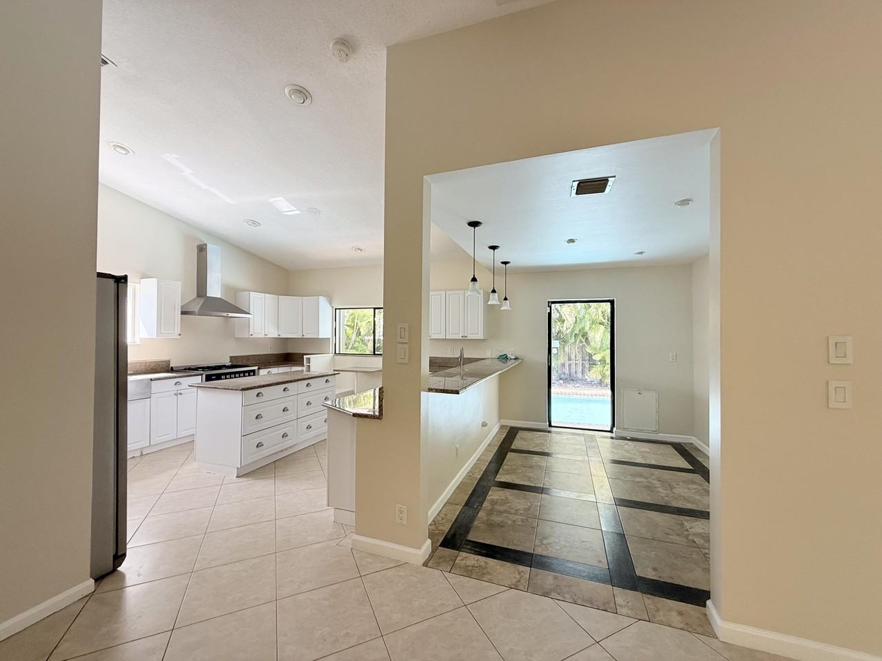 71 Laredo Ln - Photo 6 of 18