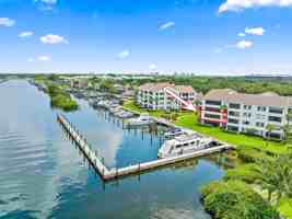 featured image of 926 Oak Harbour Dr