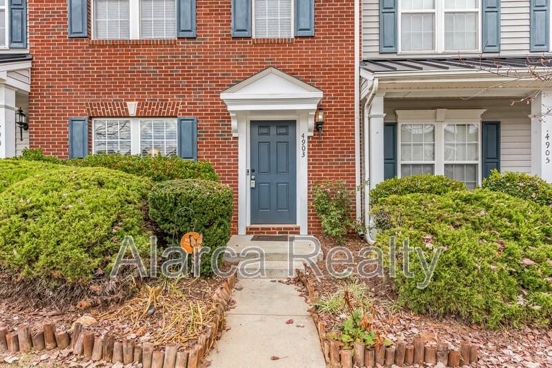 4903 Sunburst Ln - Photo 2 of 20