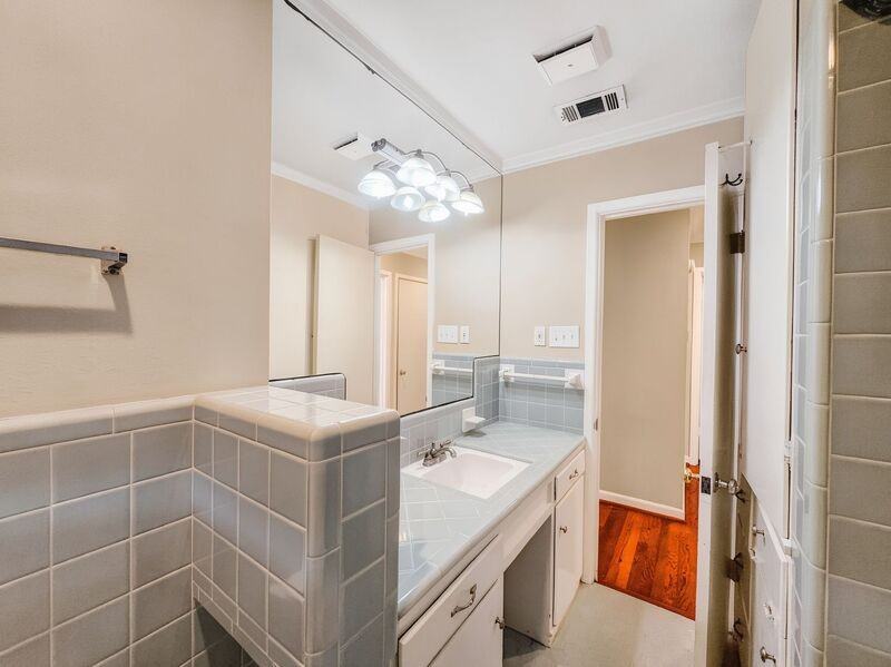 4414 Merrell Rd - Photo 7 of 19