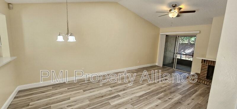 259 Hill St - Photo 5 of 17