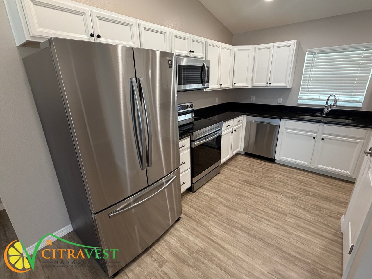 8715 N Paradisea Dr - Photo 3 of 13