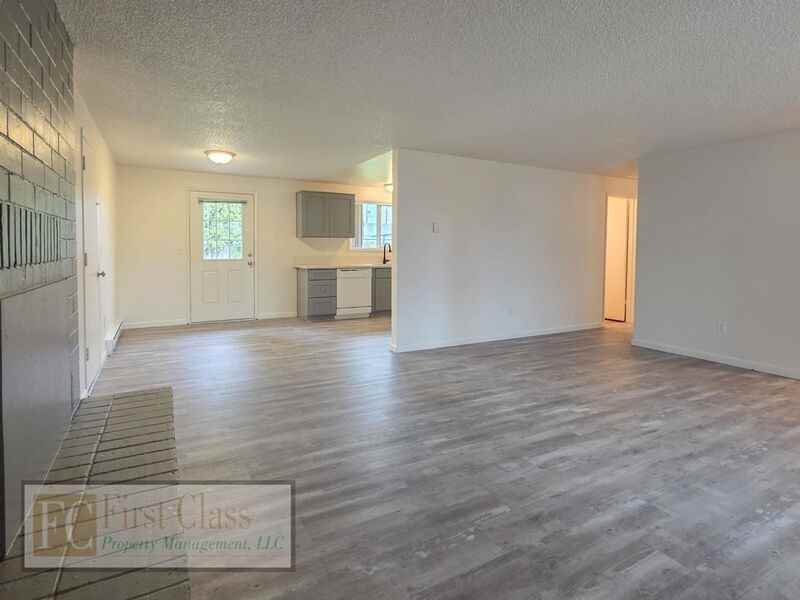 1760 Ne 24th Ave - Photo 3 of 21