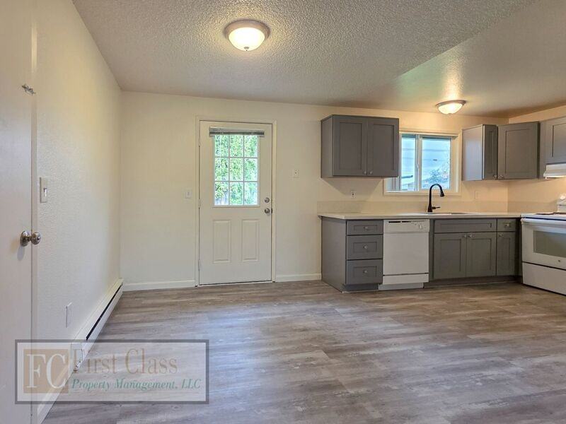 1760 Ne 24th Ave - Photo 6 of 21