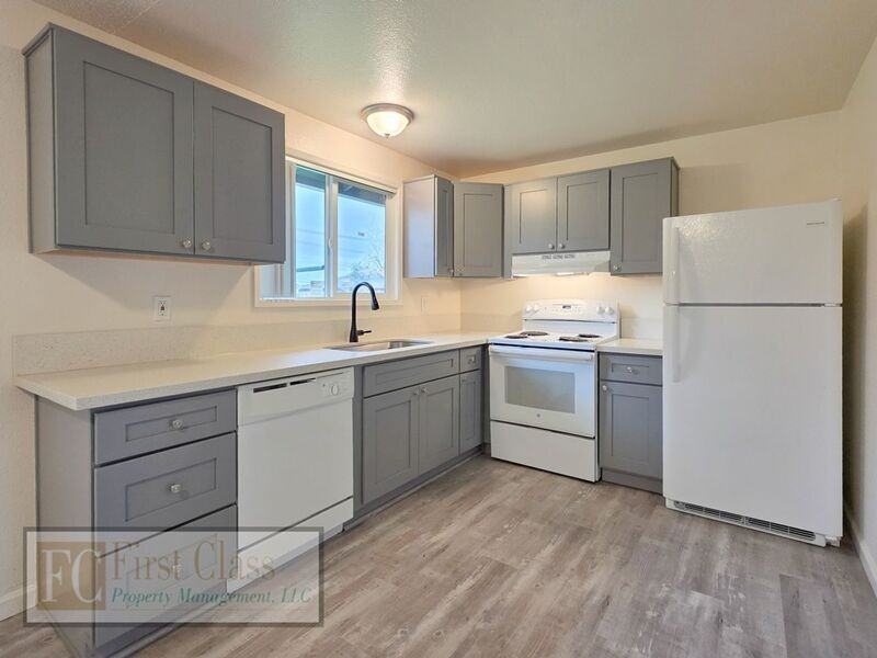 1760 Ne 24th Ave - Photo 7 of 21