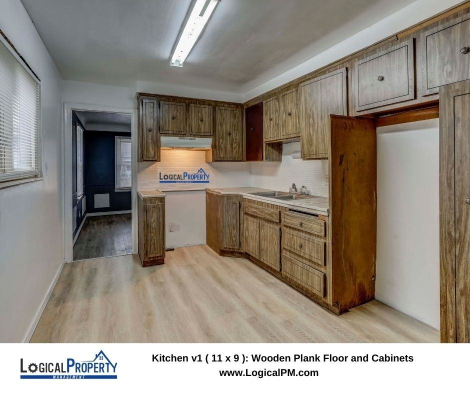 19435 Mccormick St - Photo 2 of 12