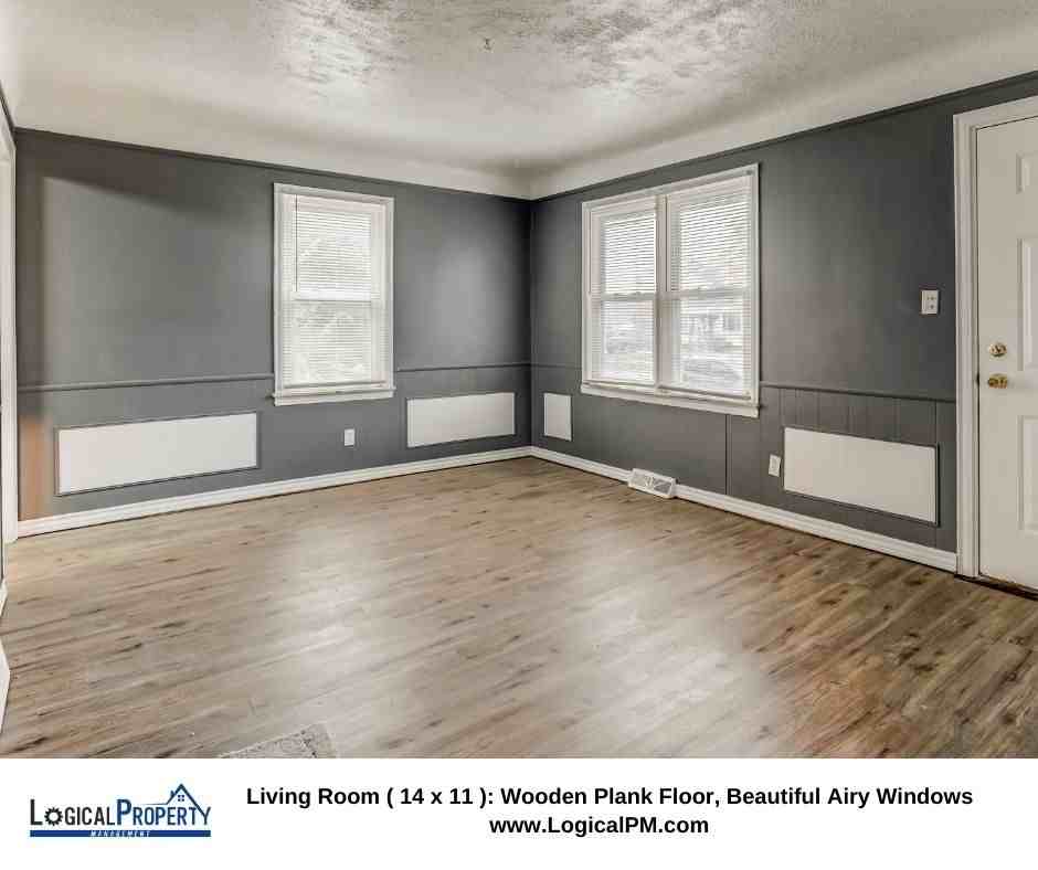 19435 Mccormick St - Photo 5 of 12