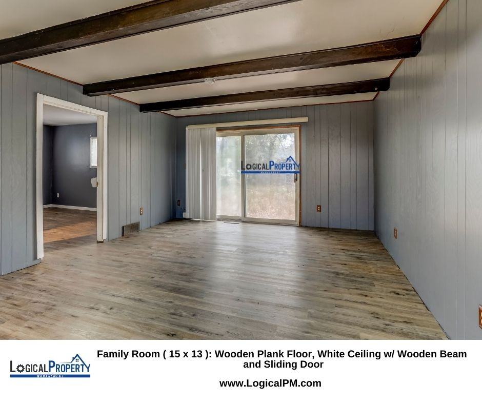 19435 Mccormick St - Photo 6 of 12