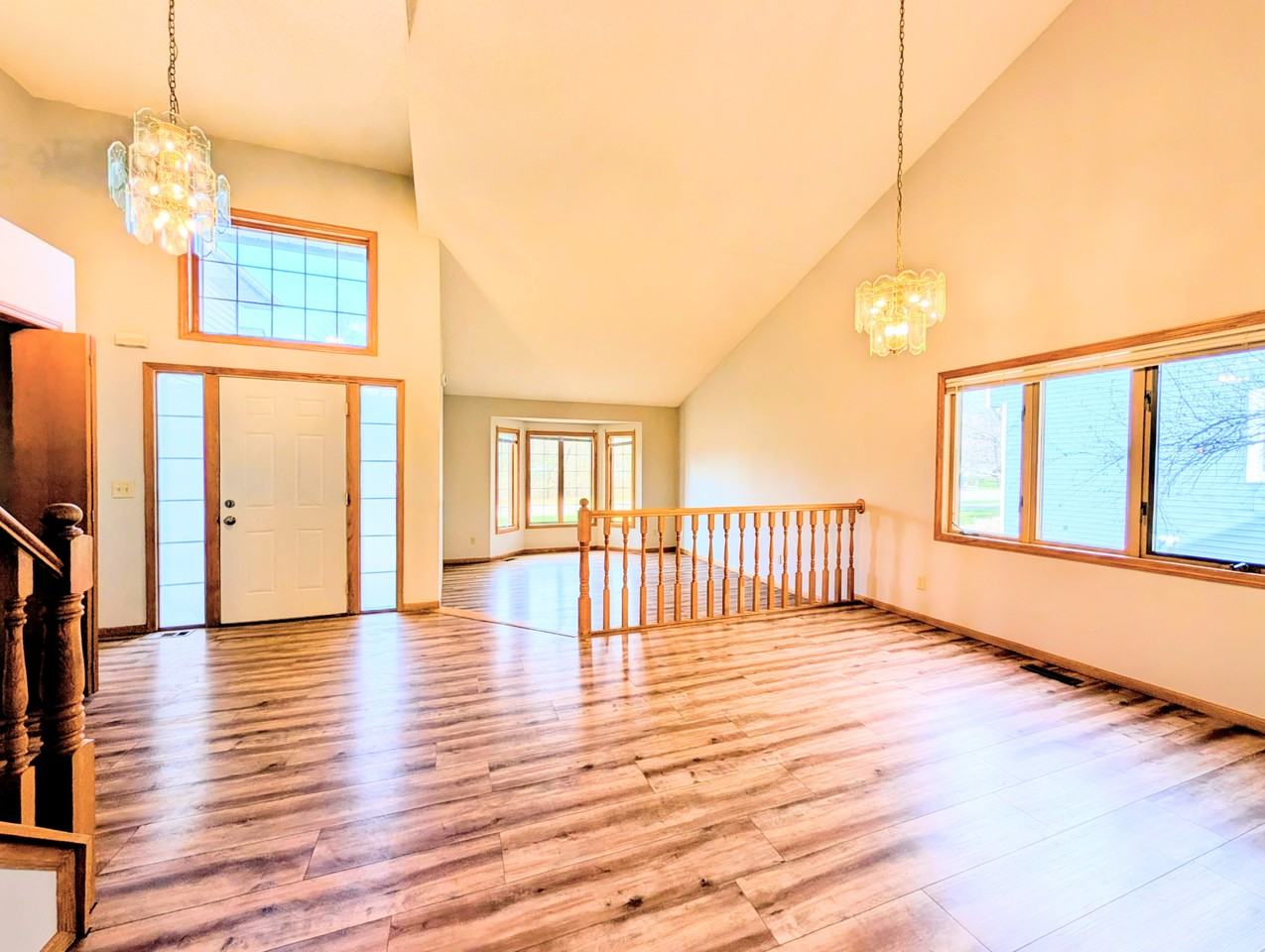 9200 Parkside Dr - Photo 5 of 20