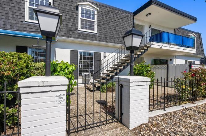 1915 Mount Vernon Ct #10 - Photo 2 of 12