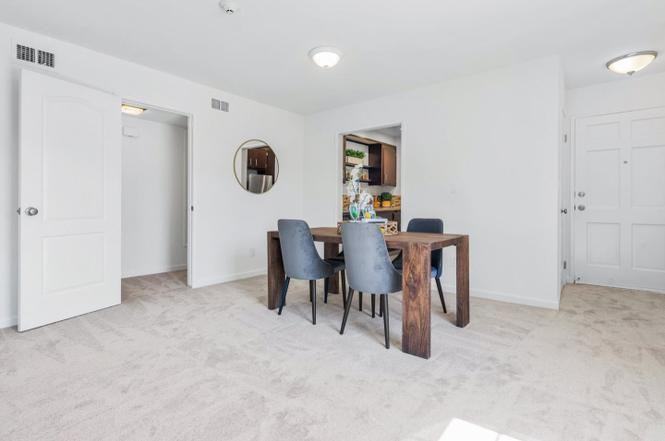 1915 Mount Vernon Ct #10 - Photo 5 of 12