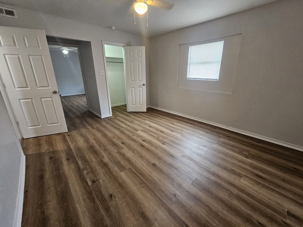 1120 1122N Tela Dr. - Photo 7 of 8