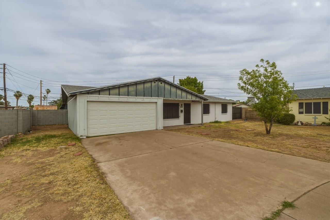 3636 W Keim Dr - Photo 2 of 40