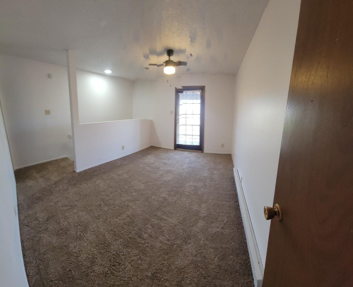 620 Morris St Ne - Photo 4 of 14