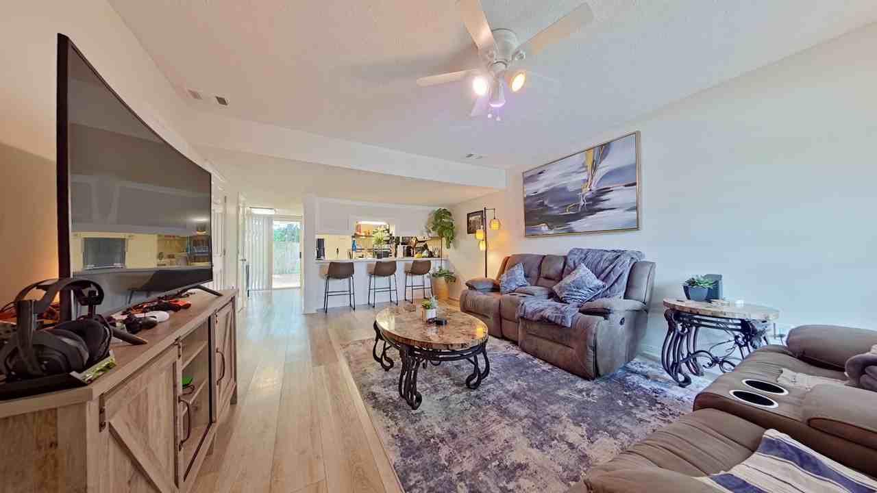 5 Chatelaine Cir Se - Photo 3 of 17