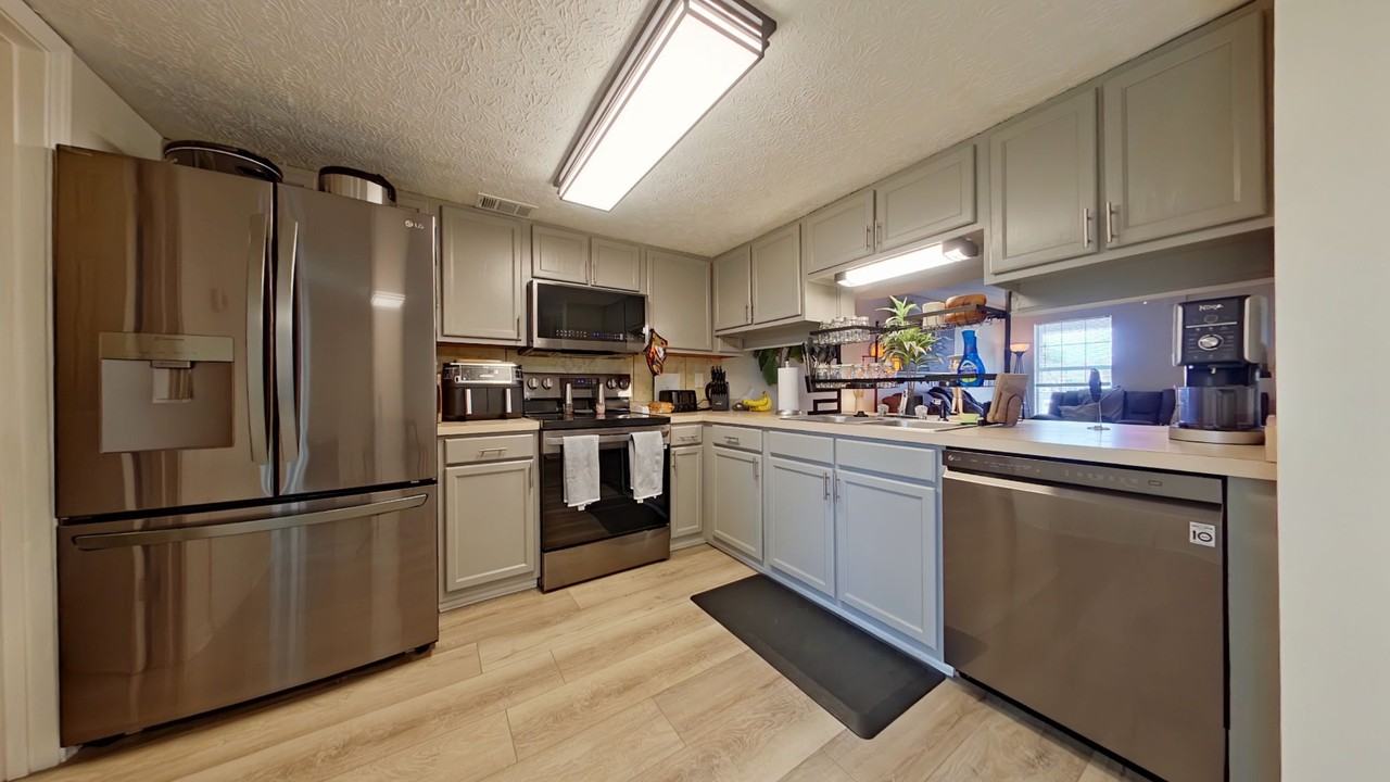 5 Chatelaine Cir Se - Photo 7 of 17