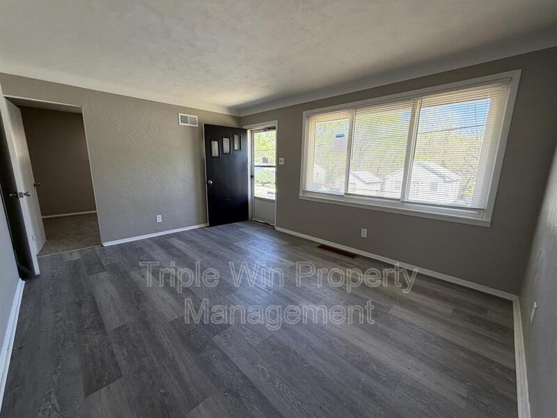 24 Barto Dr - Photo 7 of 25