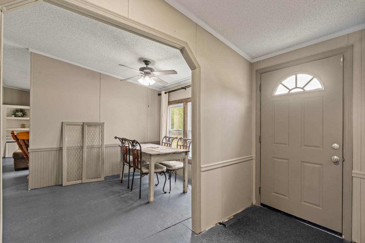 34 Bellanger Rd - Photo 3 of 16