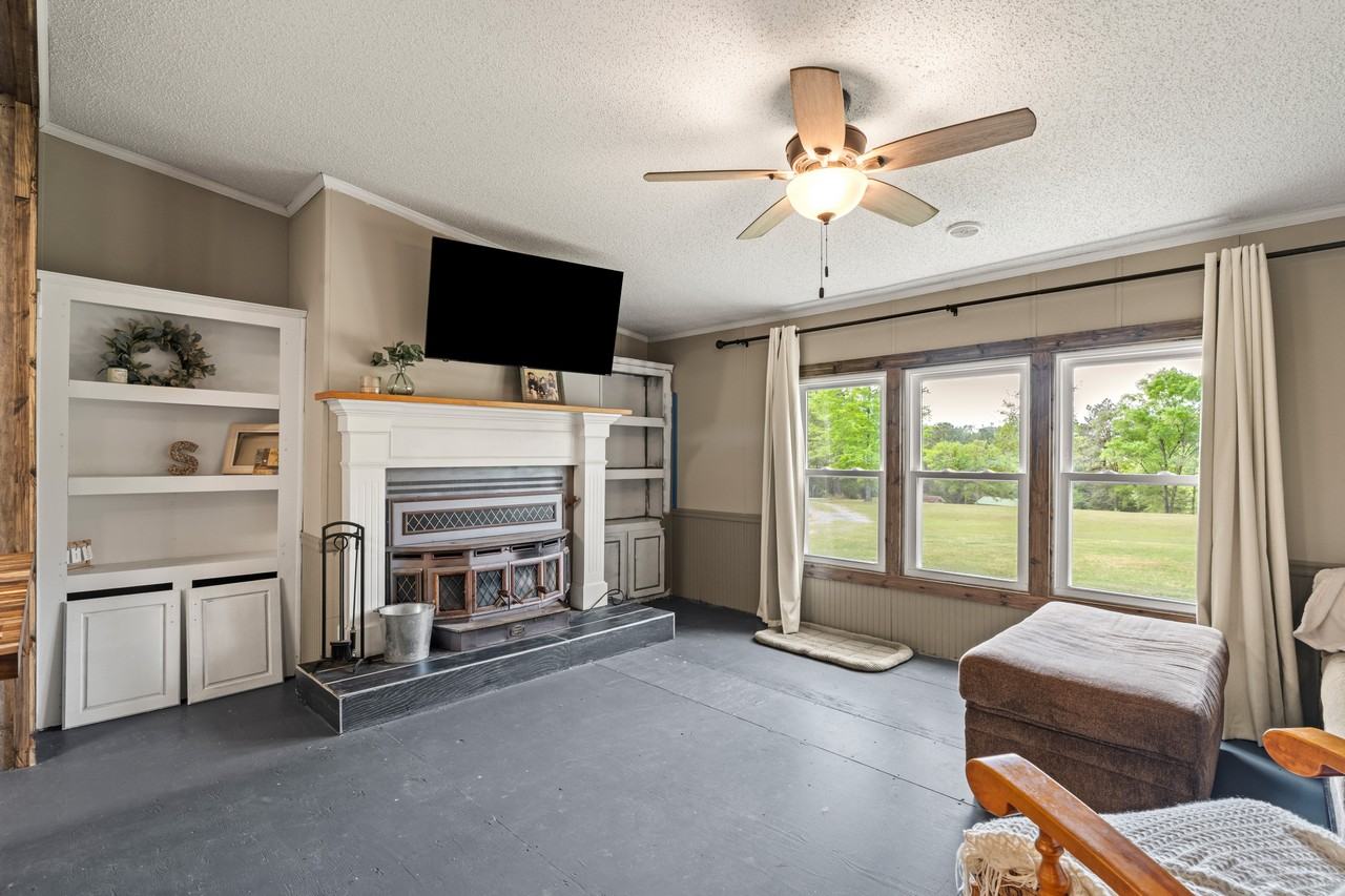 34 Bellanger Rd - Photo 4 of 16