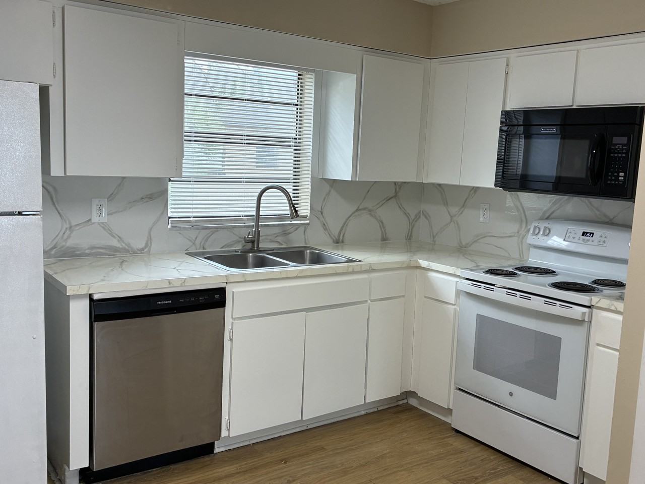 5101 S Clarice Ct #C - Photo 4 of 11