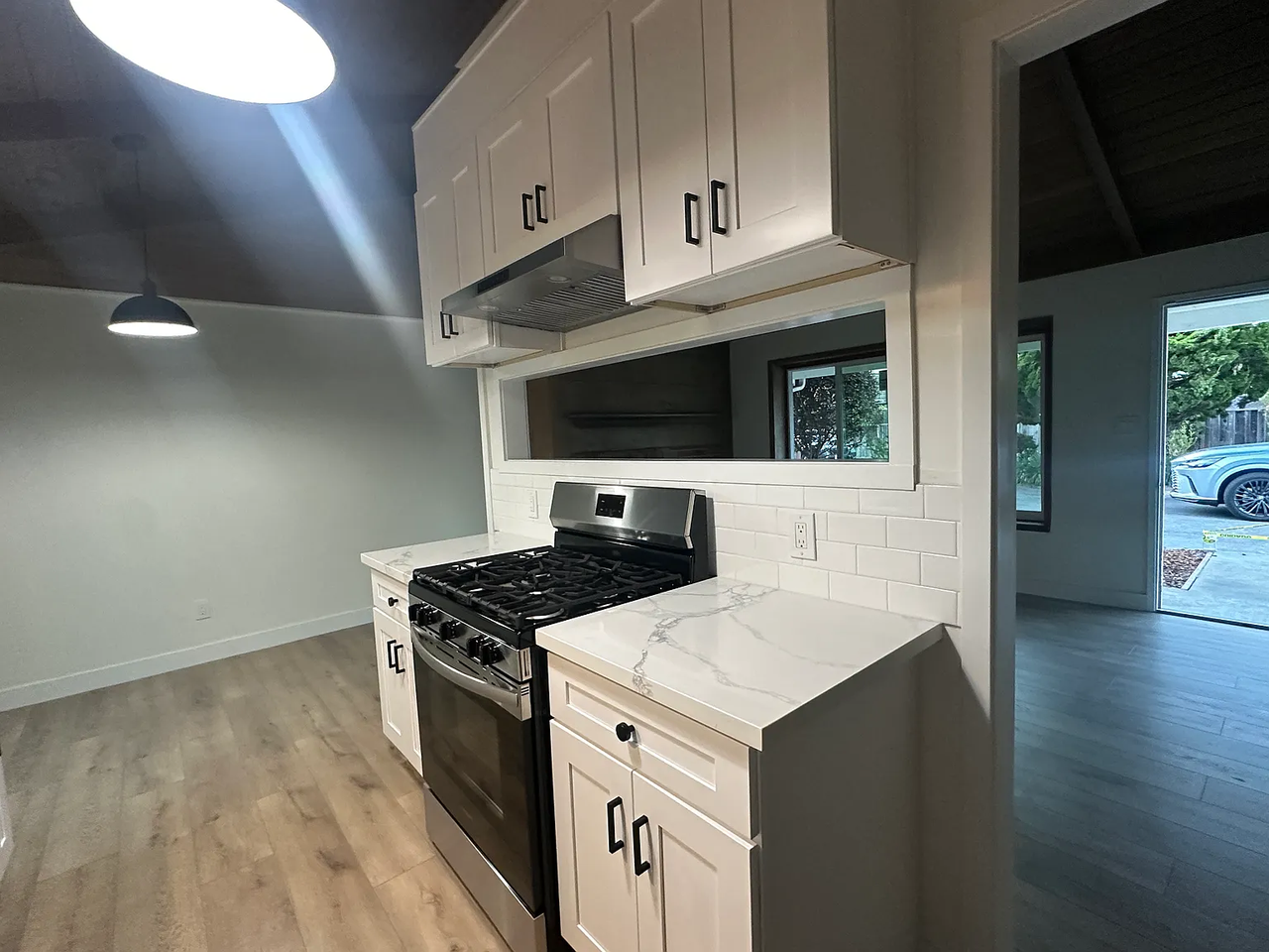 631 41st Ave #2 - Photo 4 of 11