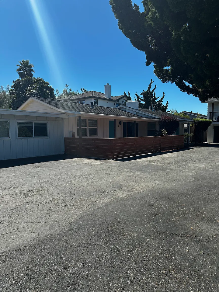 631 41st Ave #2 - Photo 5 of 11