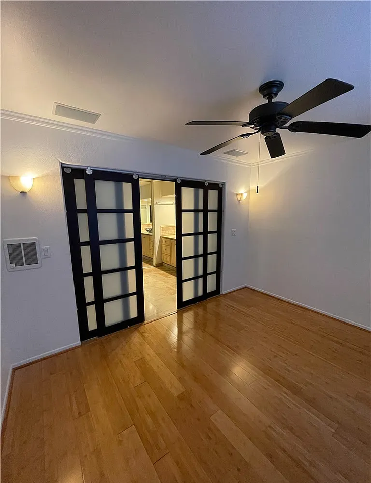 214 Springview - Photo 2 of 10