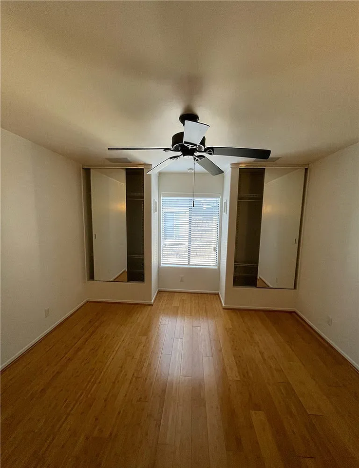 214 Springview - Photo 3 of 10