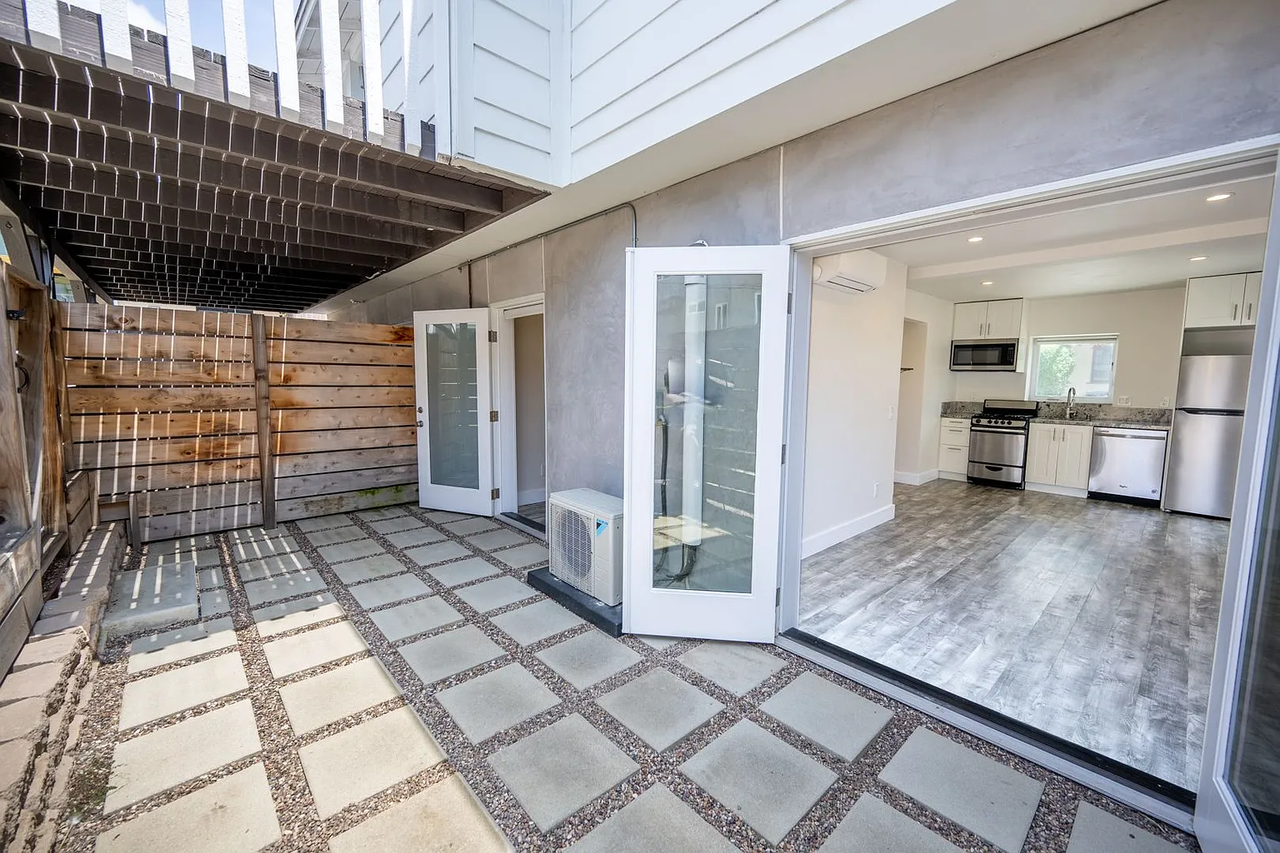 642 Bonair Way - Photo 2 of 11