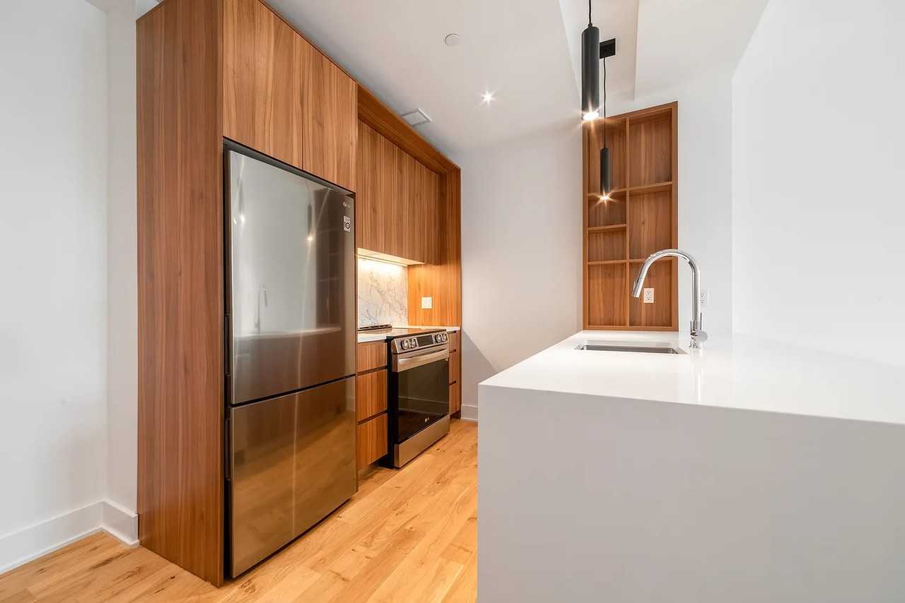 2641 3rd St - Photo 5 of 7