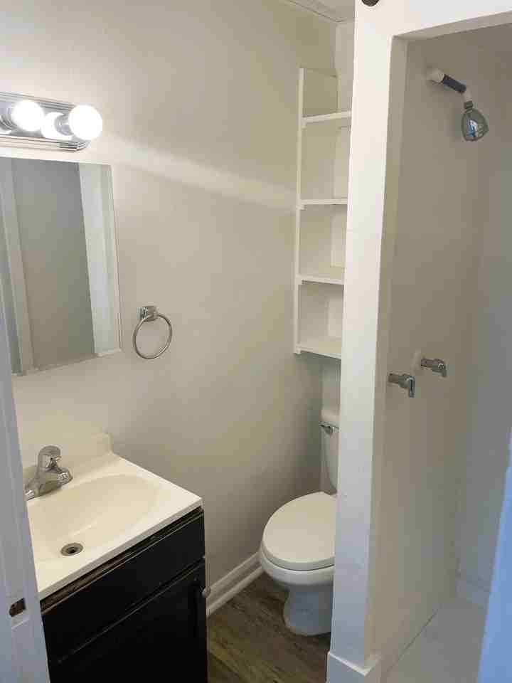 203 5th St #6 - Photo 4 of 4