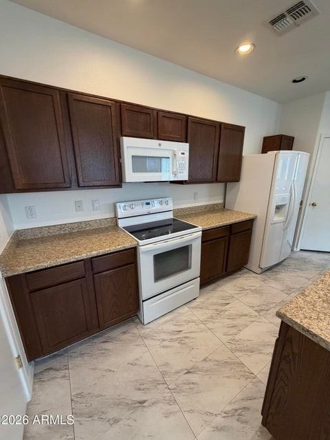 7464 S 31st Pl - Photo 7 of 26