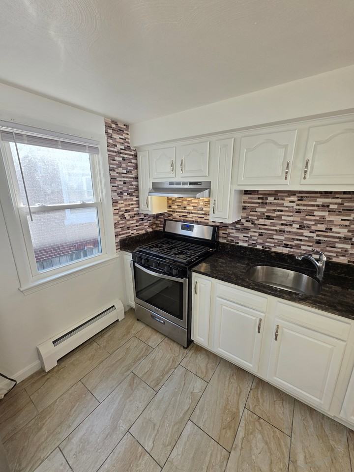 1 Samoset Ave - Photo 4 of 12