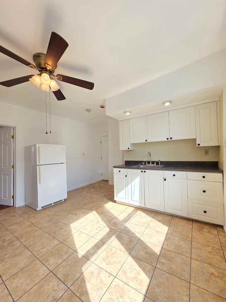 68 Park Ave - Photo 3 of 11