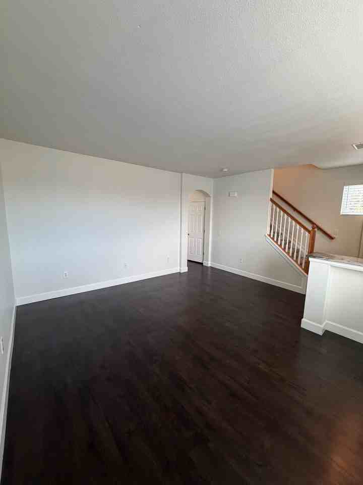 12799 Jasmine Ct - Photo 3 of 18