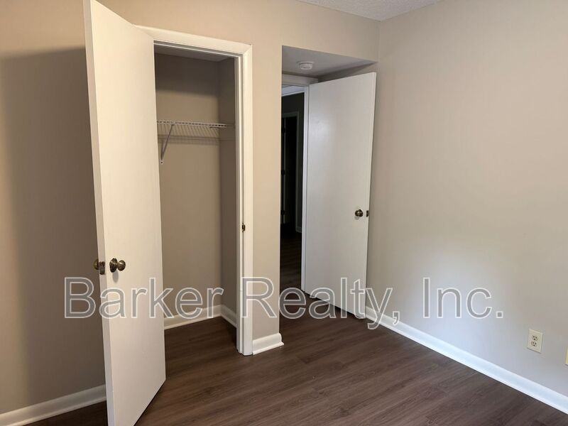 205 E Ransom St #3D - Photo 7 of 9